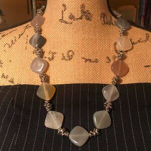 Brand newGorgeous Natural  Agate Necklace Silver 925